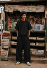 Relaxed fit - black